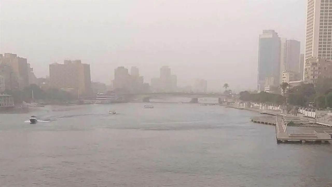 رياح مثيرة للأتربة.. تفاصيل اضطراب حركة الملاحة وحالة الطقس بمحافظات مصر اليوم